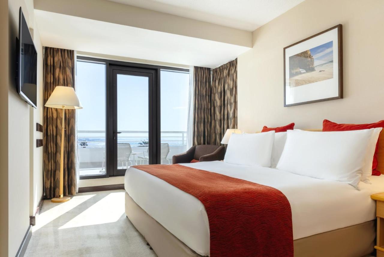 Hotel Crowne Plaza Muscat By Ihg Esterno foto